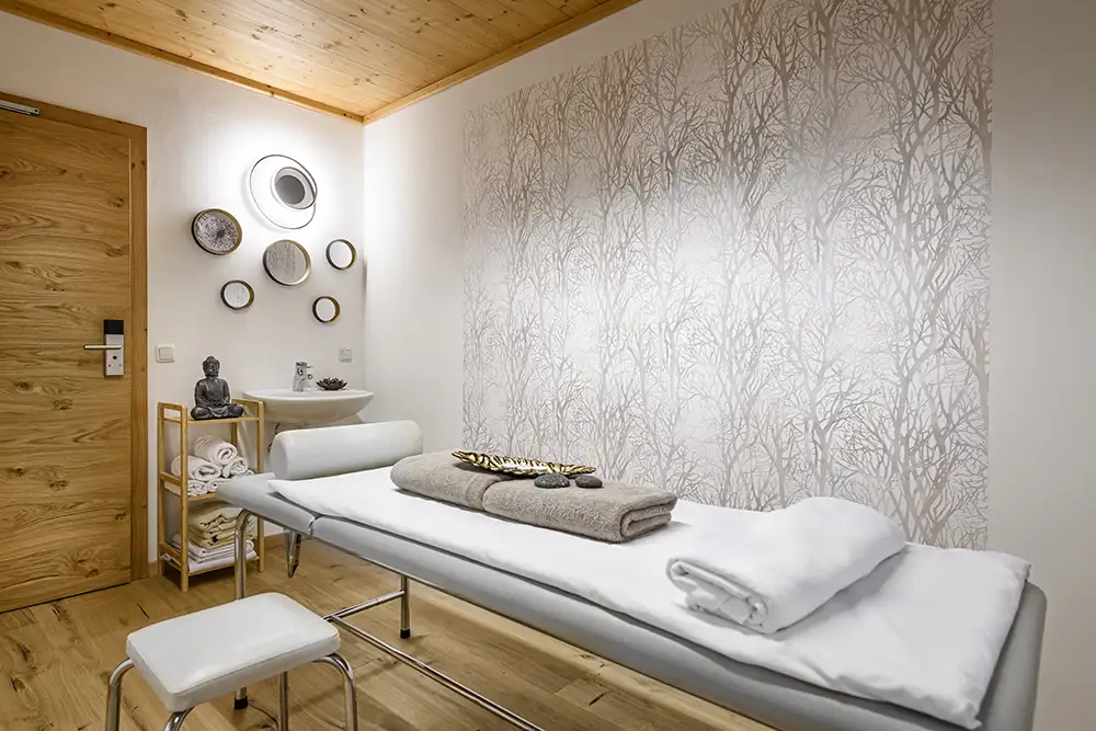 Sauna und Massage im Haus